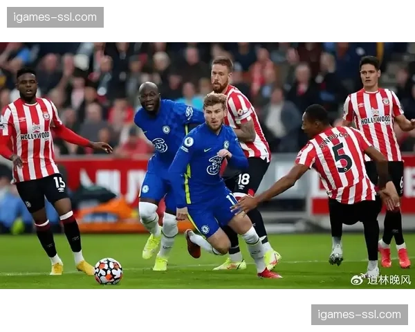 即时战报：全场比赛结束，十人卢顿0-0逼平布伦特福德